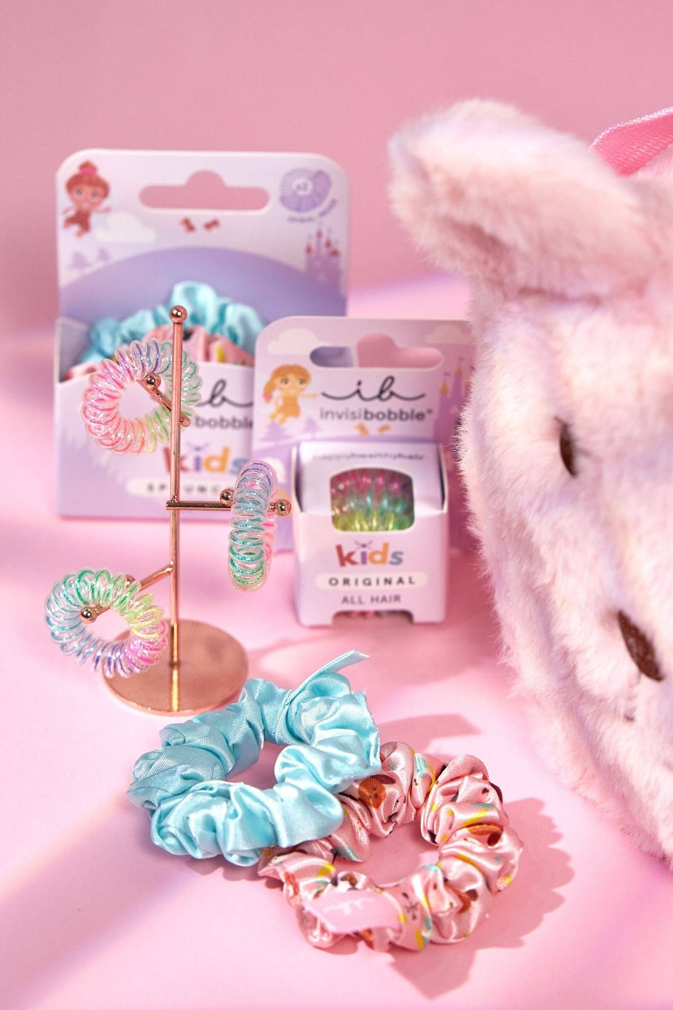 Invisibobble Kids Set Pink Teddy - 6 Pieces featuring colorful hair rings and sprunchies. Designed for children's delicate hair, ensuring gentle and fun styling.