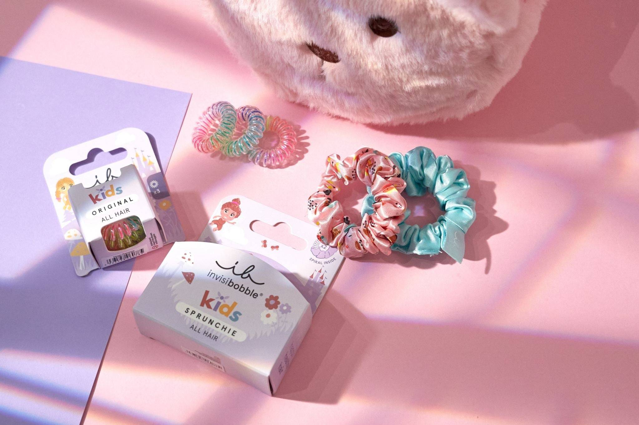 Invisibobble Kids Set Pink Teddy - 6 Pieces featuring colorful hair rings and sprunchies designed for children's delicate hair. A fun and practical hair accessory set for all hair types.