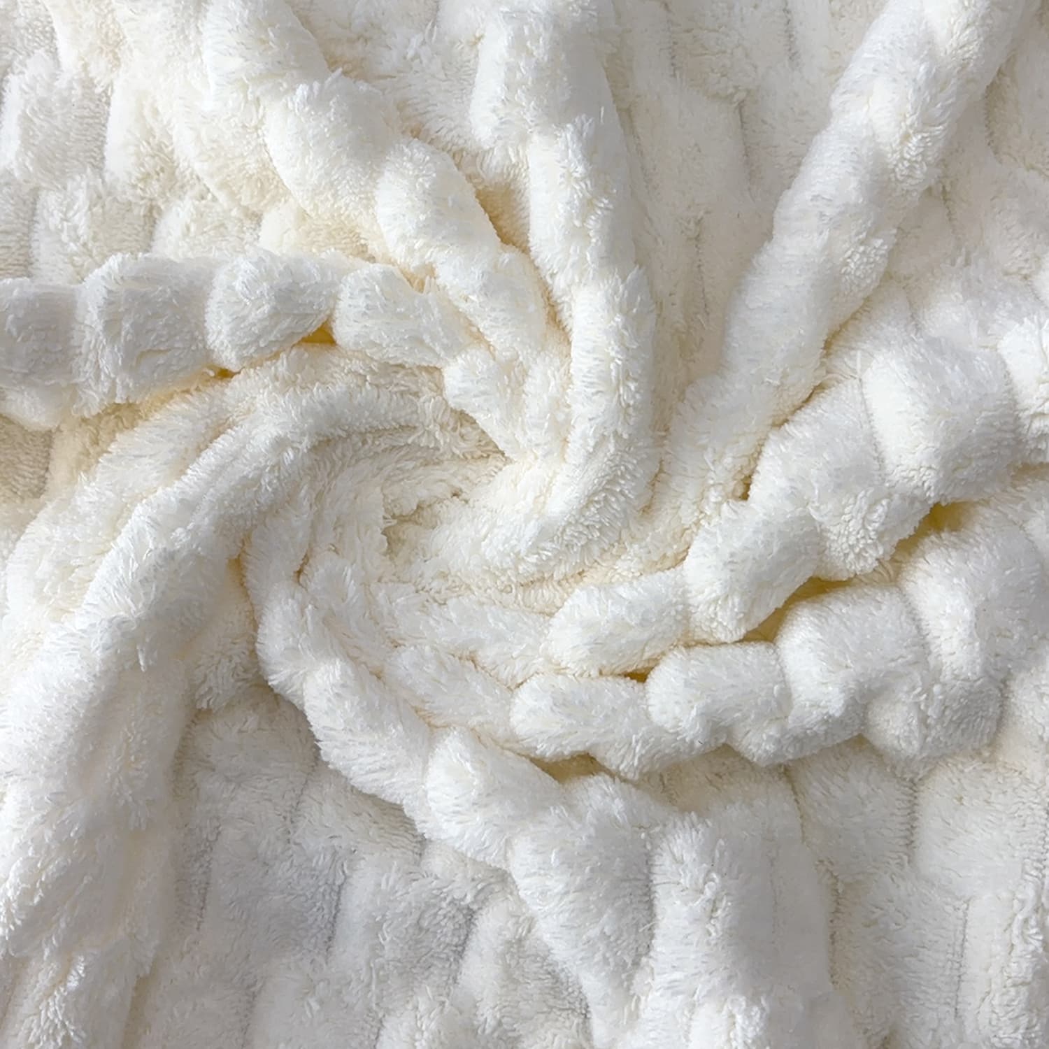 Soft off-white Mermaid Hair Towel close-up showing thick microfiber loops for fast drying and smooth hair finish.