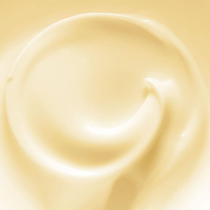 Creamy hair mask texture