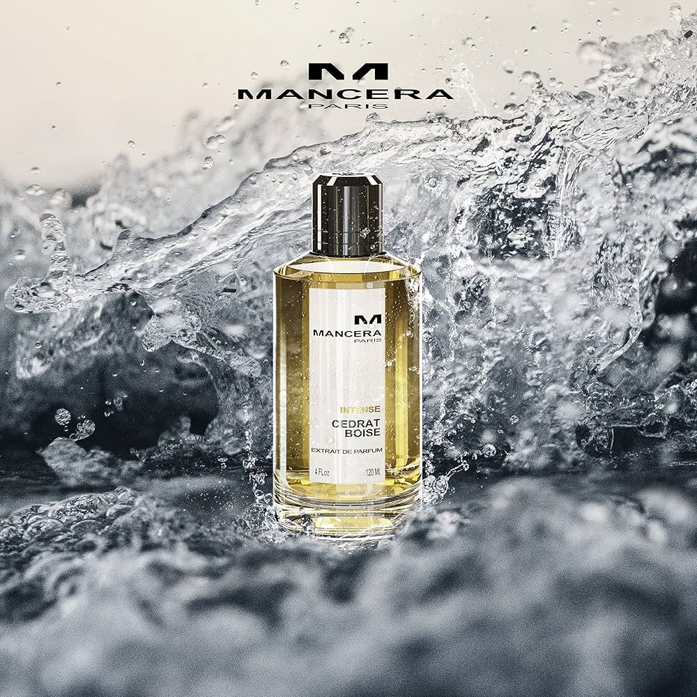 Mancera Cedrat Boise Extrait 120 ml perfume showcased in splashing water, highlighting its fresh citrus and woody oriental fragrance appeal.